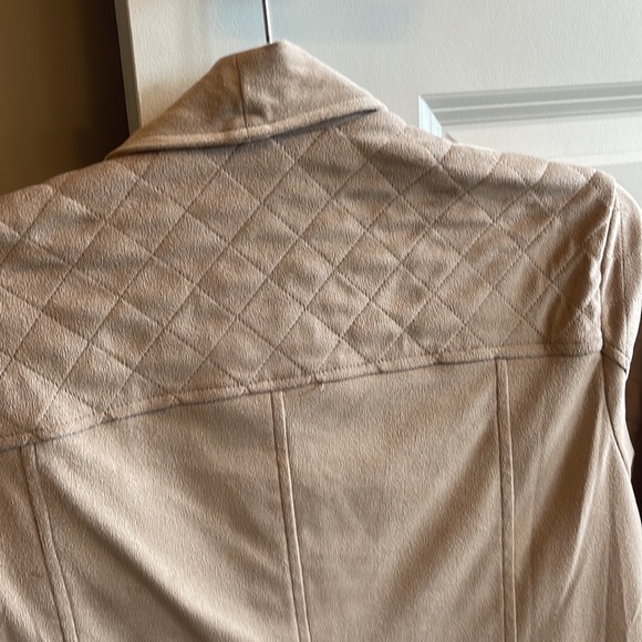 Jacket - Picture 6 of 6